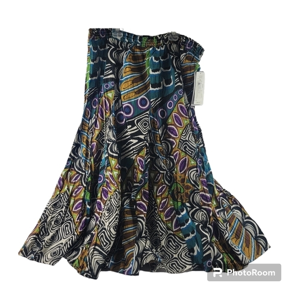Peter Nygard Dresses & Skirts - NWT Peter Nygard palm green printed elastic waist full crinkle skirt Size XL
